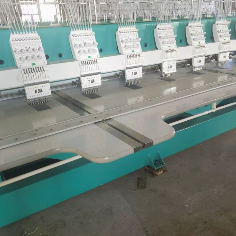 9 jarum 22 kepala 400 jarak kepala kecepatan tinggi Y750 digunakan emboridery mesin